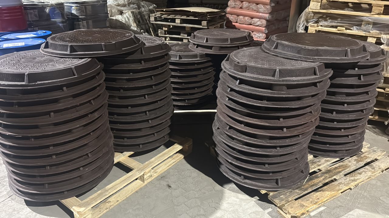 Люк пластиковая 3тонн